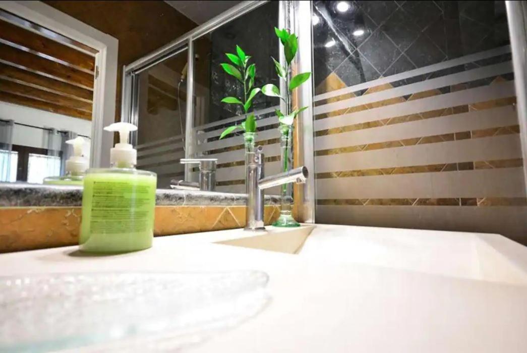 Typical Sevillan 2 Bedroom Unit Екстериор снимка
